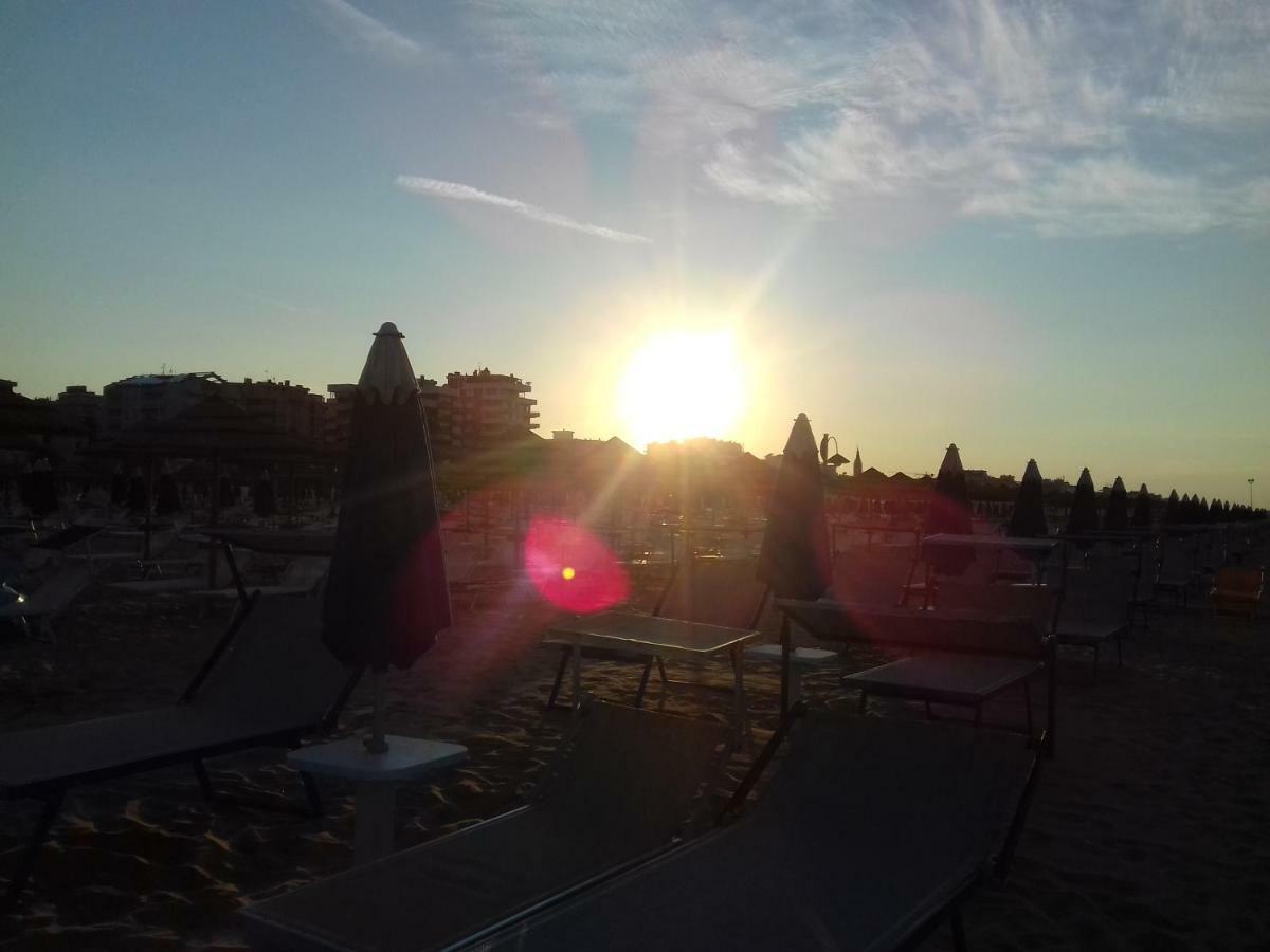 Residence Edera Rimini Zewnętrze zdjęcie